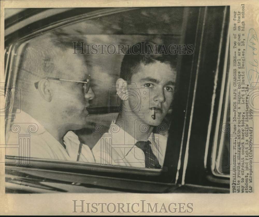 1959 David Beagles and Ollie Stoutamire transported to circuit court - Historic Images