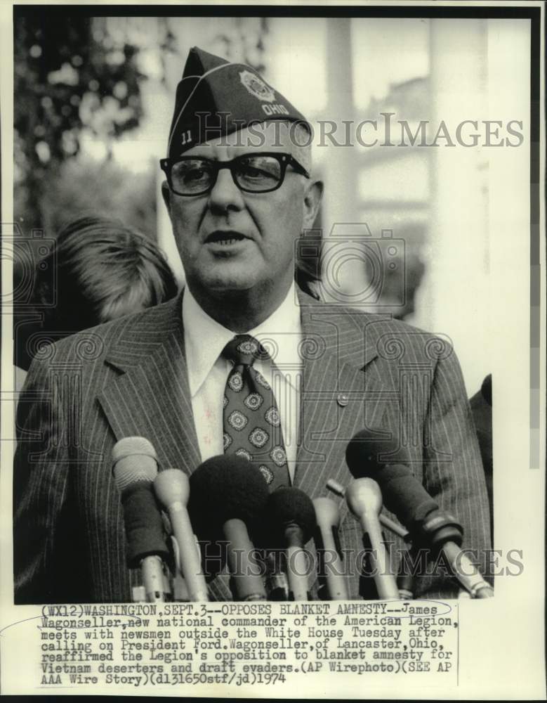 1974 American Legion commander James Wagonseller at White House - Historic Images