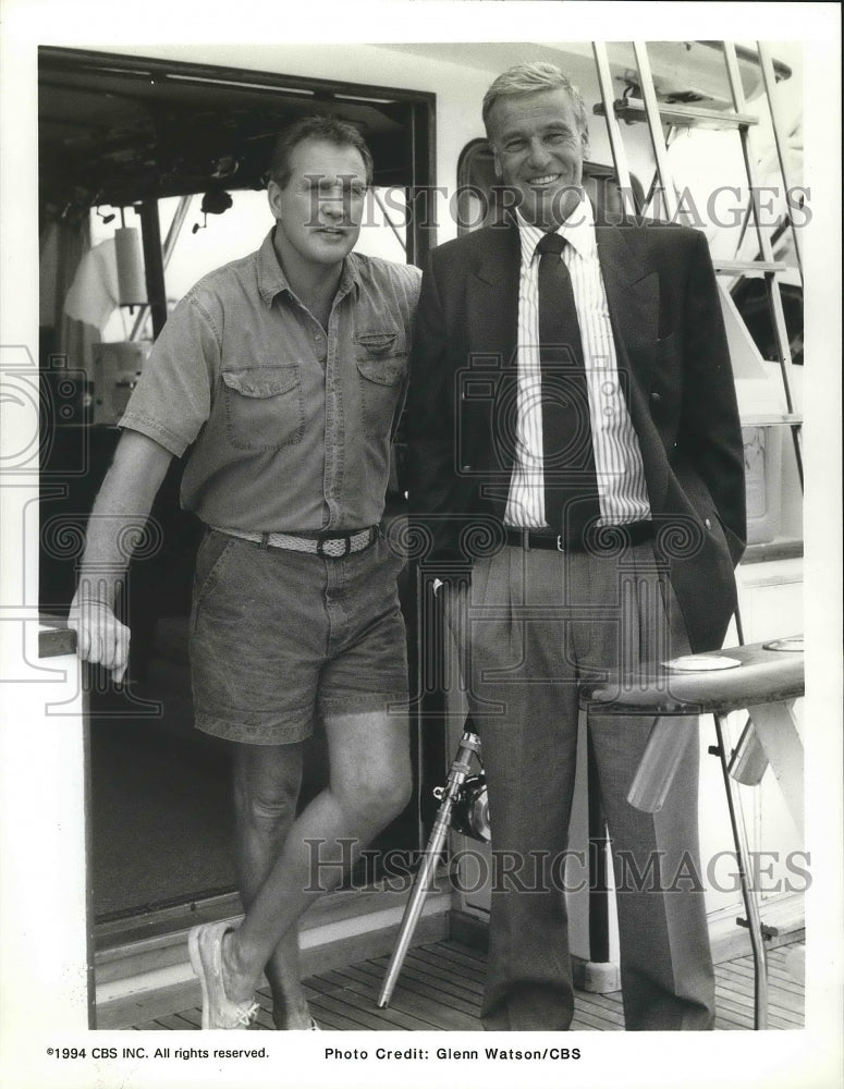 1994 Press Photo Lee Majors and Richard Anderson in Bionic Ever After.- Historic Images