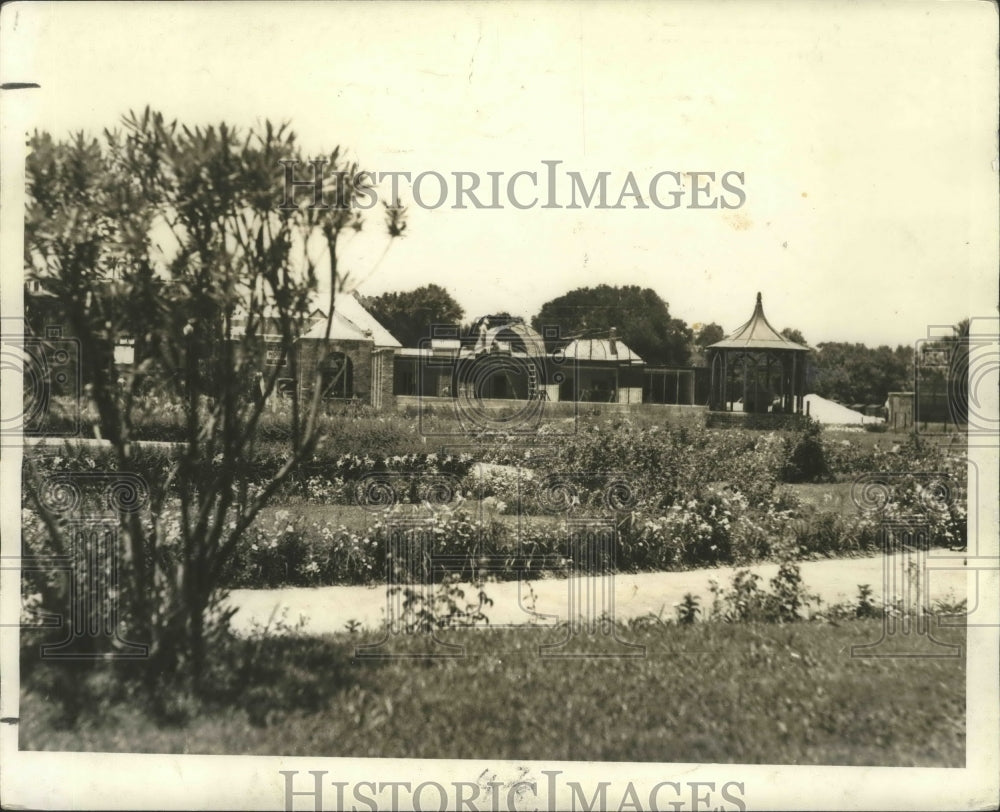 Press Photo View of the gardens at the Audubon Park Zoo, New Orleans. - Historic Images