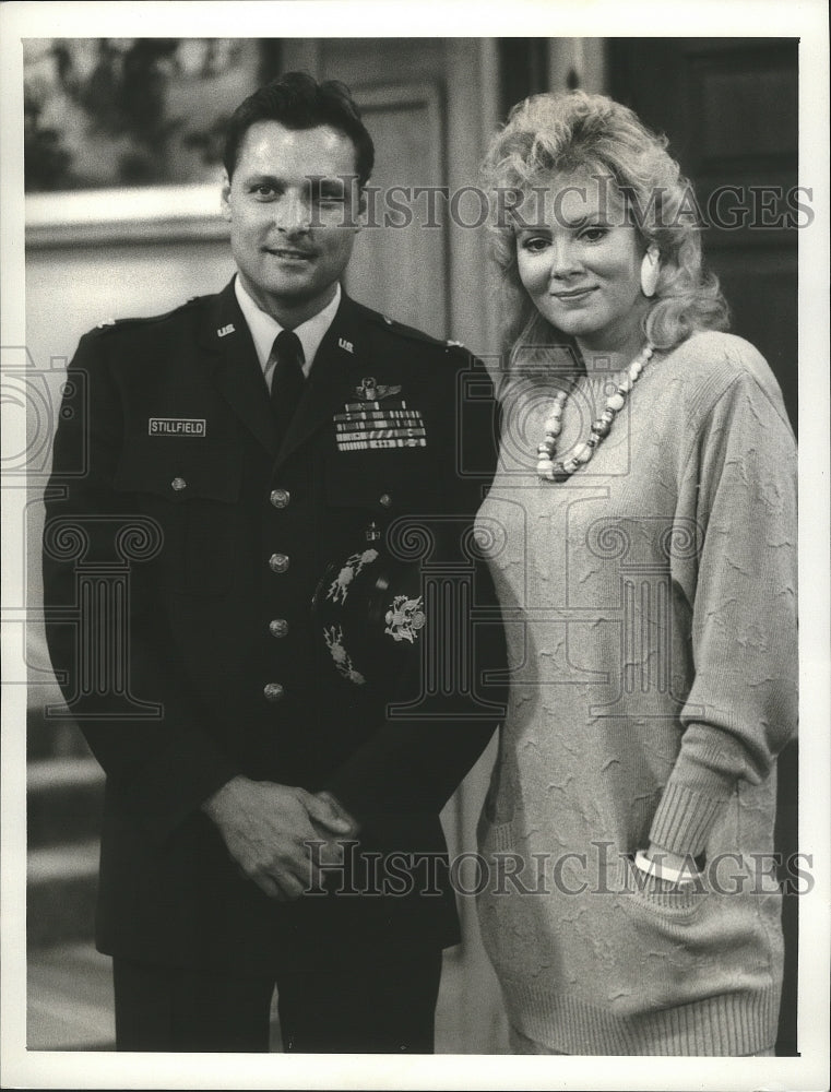 1987 Press Photo Doug Barr and Jean Smart on Designing Women on CBS - nox04325- Historic Images