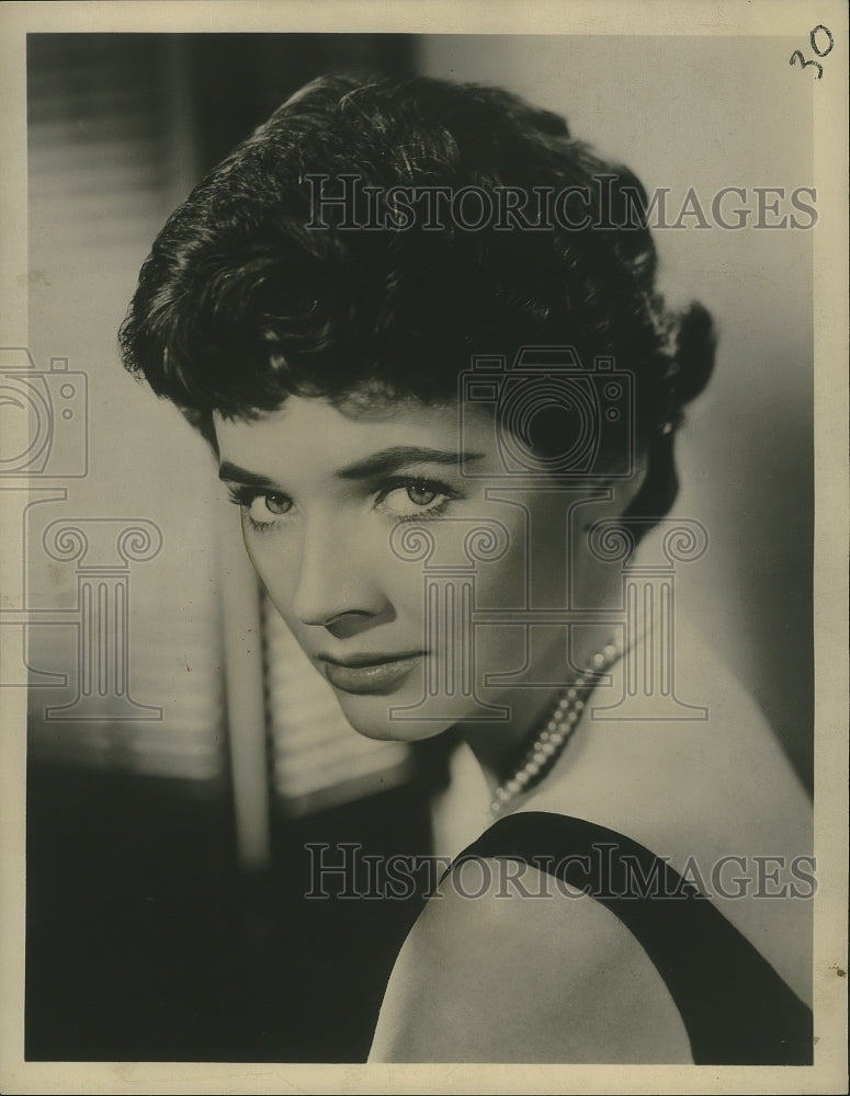 1959 Press Photo Polly Bergen in The Pat Boone Chevy Showroom - Historic Images