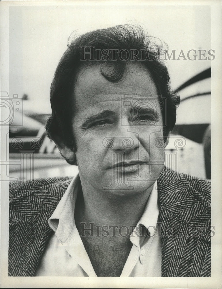 1976 Press Photo Lou Antonio Stars as Detective Jack Ramsey in Dog and Cat - Historic Images