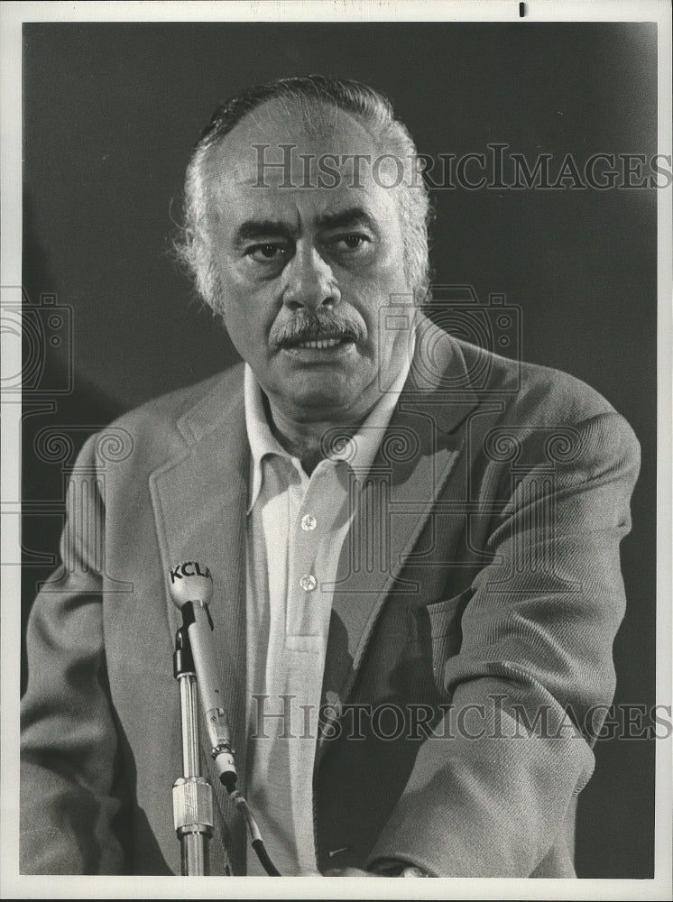 1977 Press Photo Martin Balsam Stars in The Storyteller - Historic Images