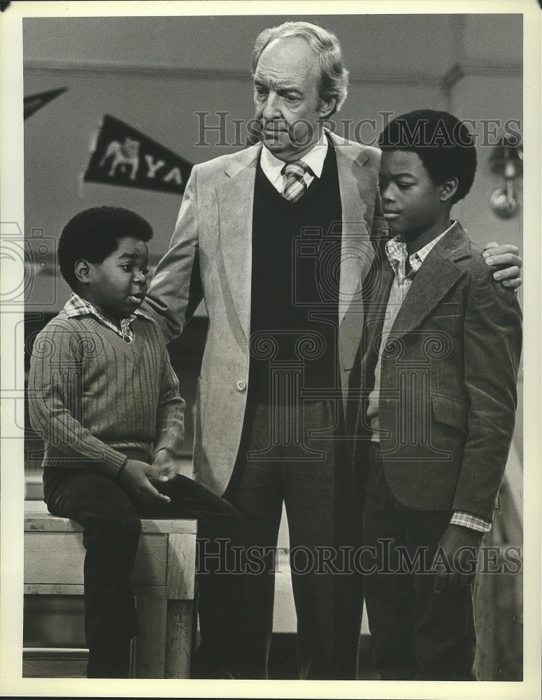 1980 Press Photo Gary Coleman, Conrad Bain & Todd Bridges on Diff'rent Strokes - Historic Images