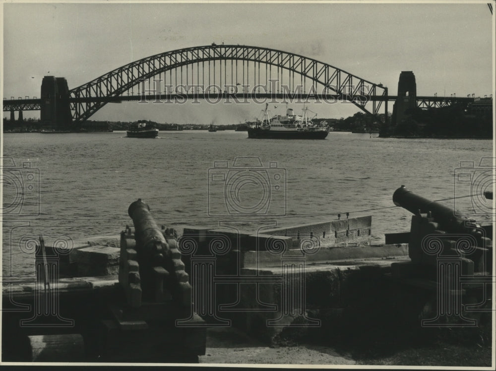 1958 Press Photo Giant Harbour Bridge links Sydney Australia with northern shore-Historic Images