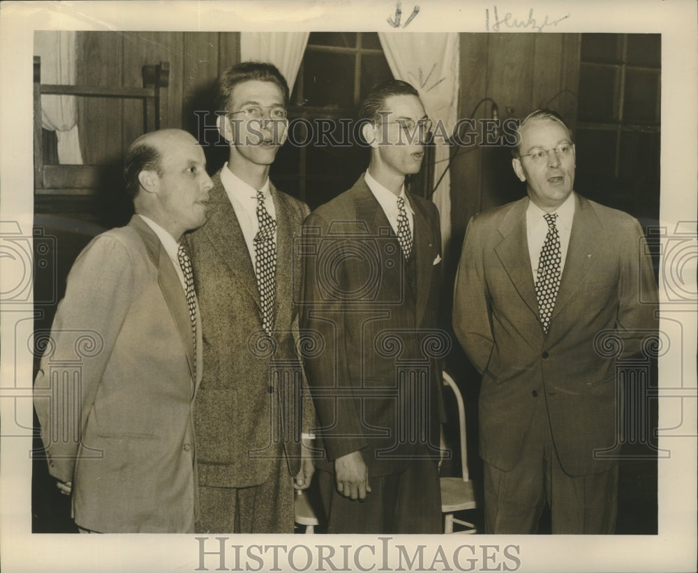 1948 Press Photo Barber Shop Quartet Sing for West Bank Rotary Club at Christmas-Historic Images