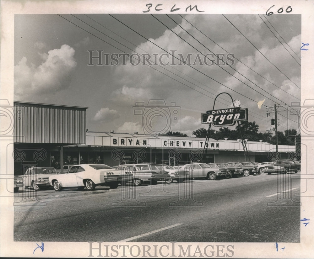 1965 "Chevytown" Now Encloses 45,000 square feet of Floor Space-Historic Images
