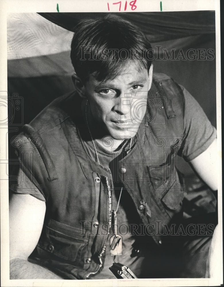 1980 Press Photo Keith Carradine as Lt. Murph McCoy in &quot;A Rumor of War&quot; - Historic Images