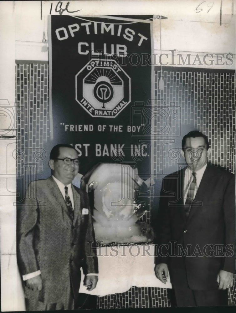 1957 Press Photo Ed Martin &amp; Arthur Burmaster-ice replica Optimist Club&#39;s Ensign-Historic Images