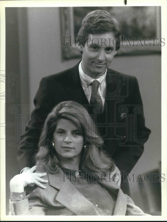 1988 Press Photo Kirstie Alley and Alex Nevil in "Executive Sweet" on "Cheers" - Historic Images