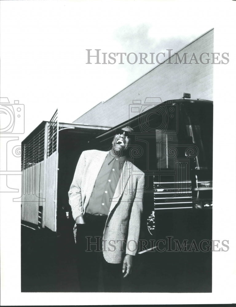 Press Photo Ray Charles Laughing - nox10729 - Historic Images