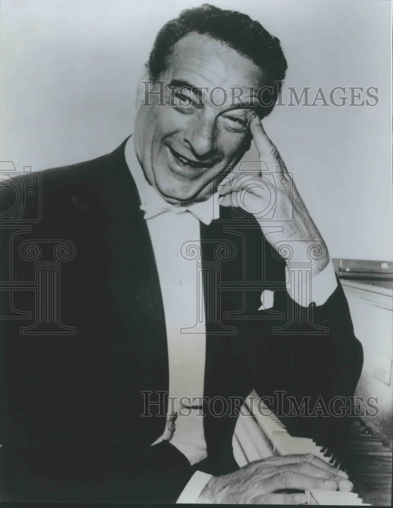 1971 Press Photo Victor Borge, Comedian, Musician &amp; Conductor - Historic Images