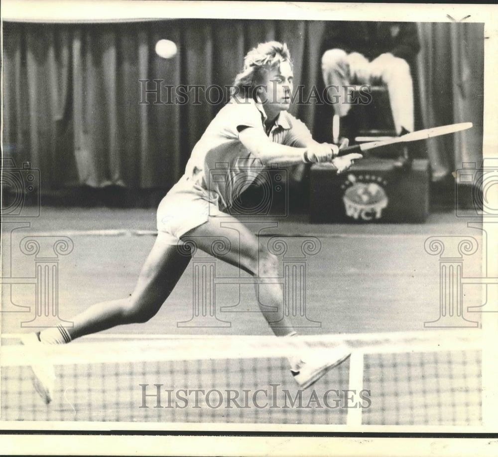 1974 Press Photo Tennis Player Bjorn Borg at World Championship of Tennis Match - Historic Images