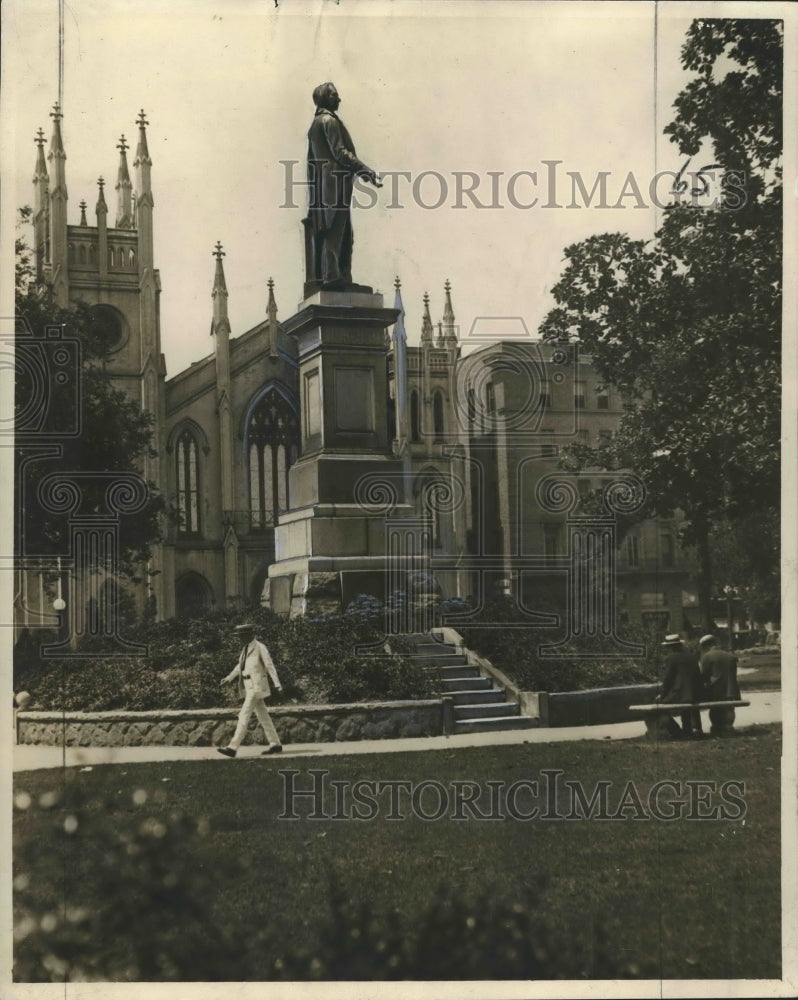 1940 Press Photo Bronze statue of Henry Clay in Lafayette Square - Historic Images