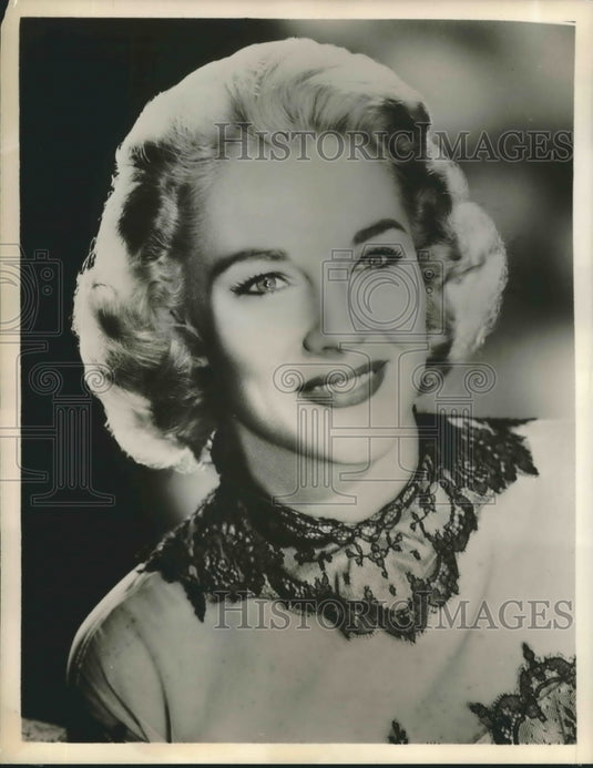 1960 Press Photo Jean Cooper, Actress in High Demand - Historic Images