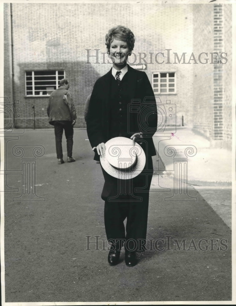 1969 Press Photo Actress Petula Clark in Goodbye Mr. Chips - Historic Images