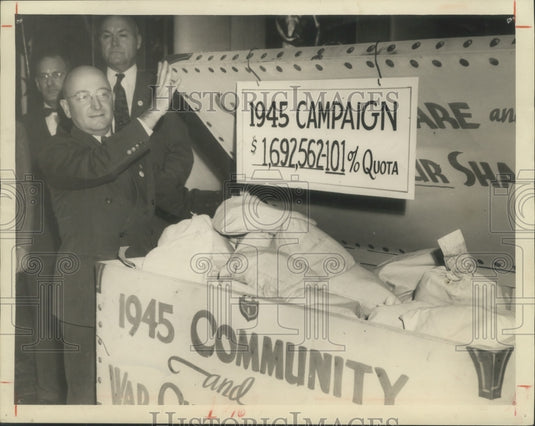 1944 Press Photo C.C. "Bud" Walther, chairman of Community Chest Campaign-Historic Images