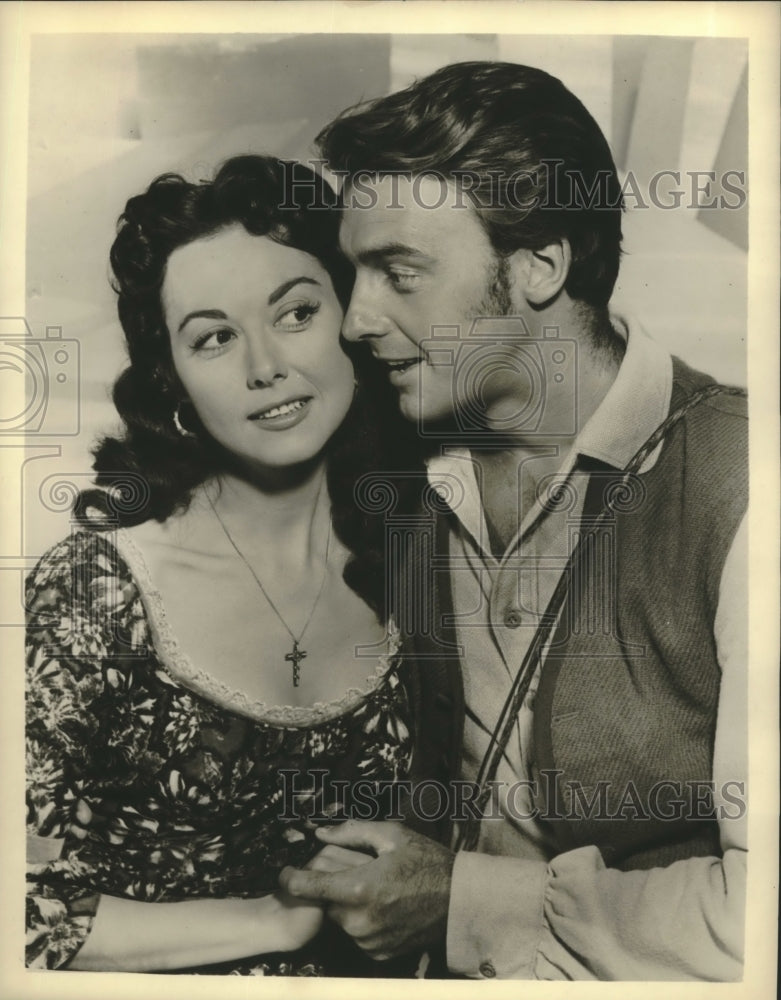 1957 Press Photo Actors Jerome Courtland/Adele Mara, &quot;The Saga of Andy Burnett&quot; - Historic Images