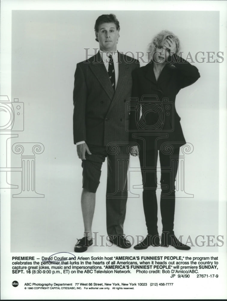 1990 David Coulier & Arleen Sorkin host "America's Funniest People" - Historic Images