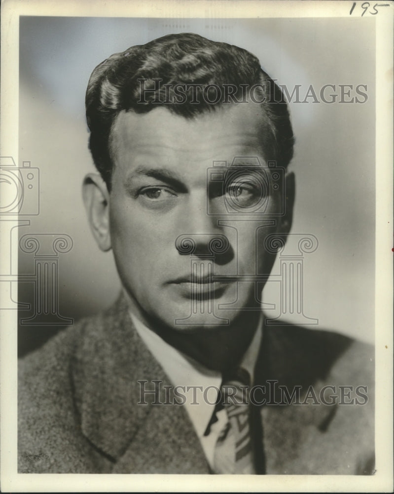 1952 Press Photo Joseph Cotten featured in Theater Guild On Air - nox14669-Historic Images