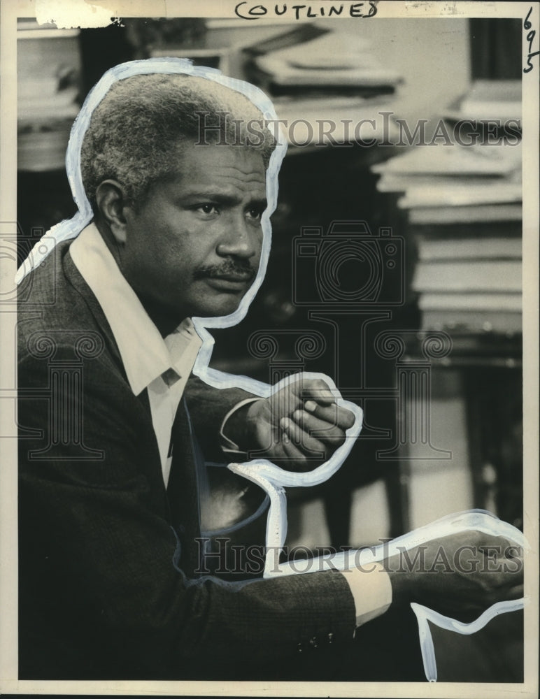 1976 Press Photo Ossie Davis in "the Tenth Level" - Historic Images