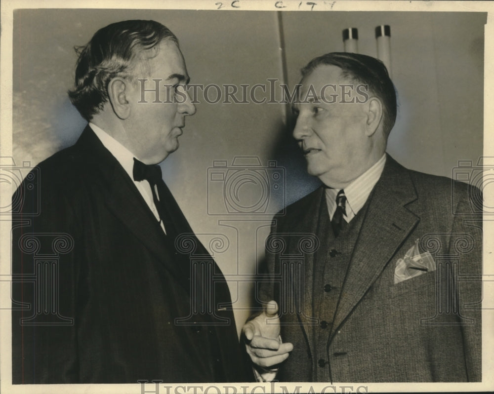 1942 Press Photo Senator Tom Connally and Major James E. Crown at Speaker Dinner-Historic Images