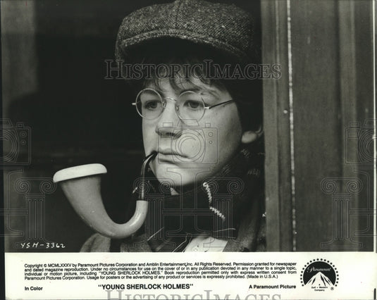1985 Press Photo Actor Alan Cox as John H. Watson in Young Sherlock Holmes - Historic Images