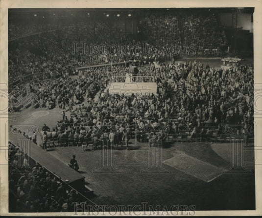 Press Photo Spectators at boxing match in Louisiana - nox21399- Historic Images