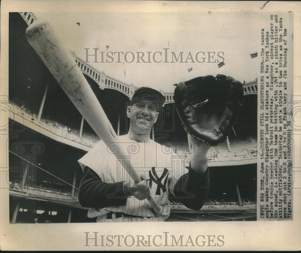 1958 Press Photo New York Yankee baseball player Country Slaughter - nox21498- Historic Images