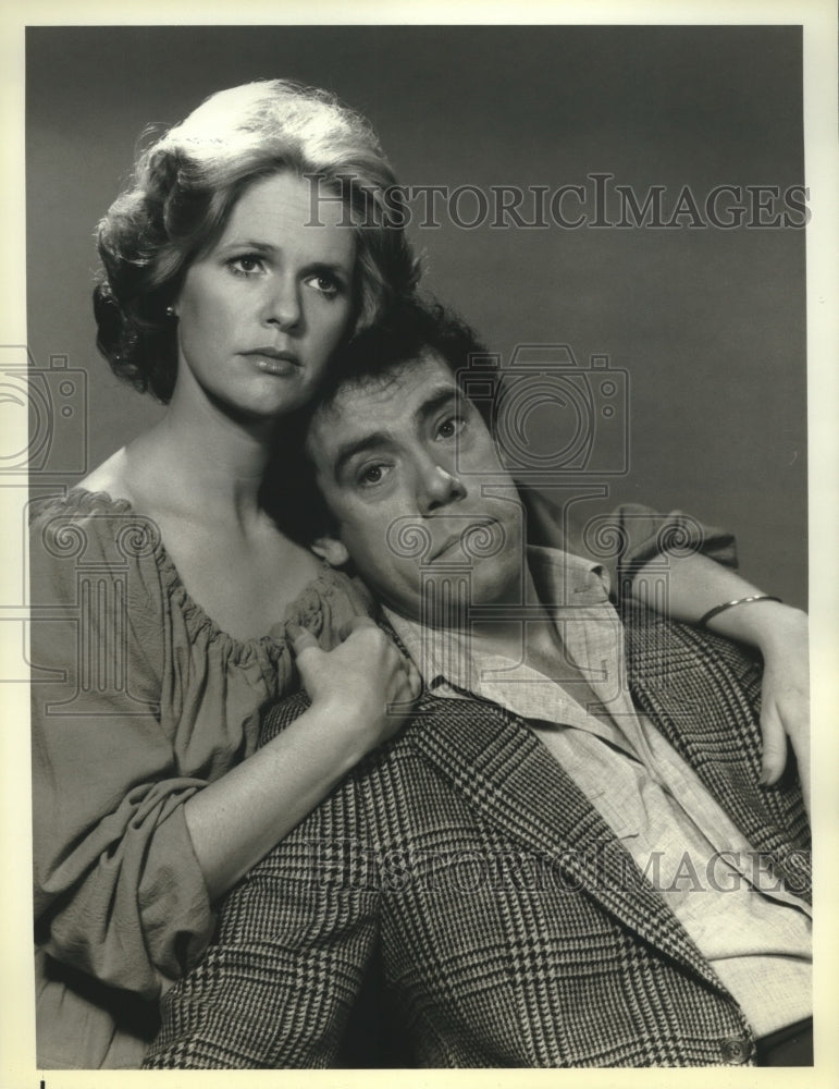 1979 Press Photo Sharon Gless and John Schuck star in NBC&#39;s &quot;Turnabout.&quot;-Historic Images