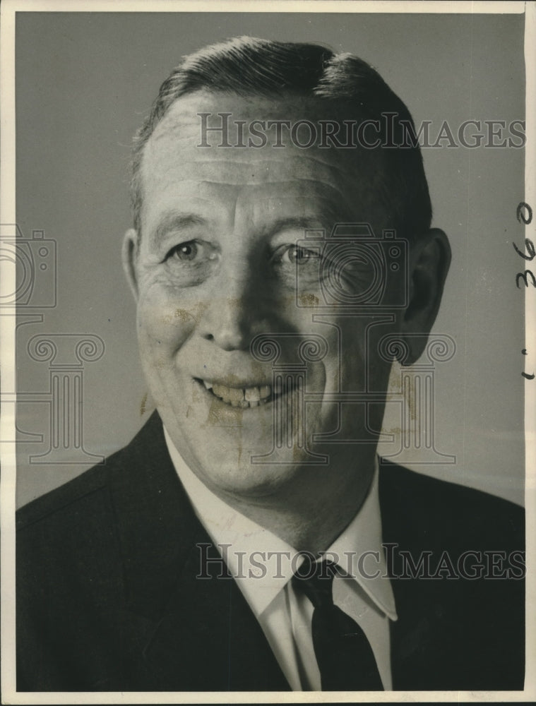 1971 Press Photo Coach John Wooden of UCLA Basketball fame - nox22357-Historic Images