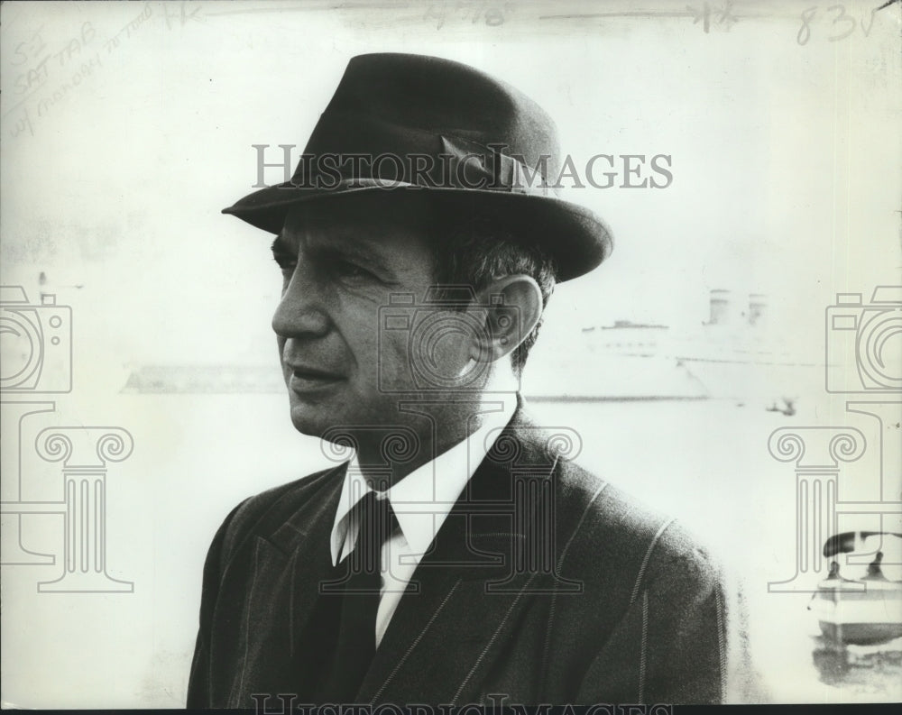 1977 Press Photo Actor Ben Gazzara - nox22942-Historic Images