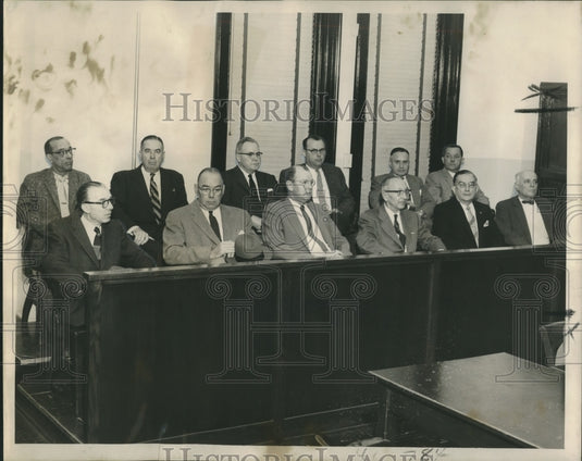 1958 Press Photo New Parish Grand Jury Members Sworn In, New Orleans - nox23006- Historic Images