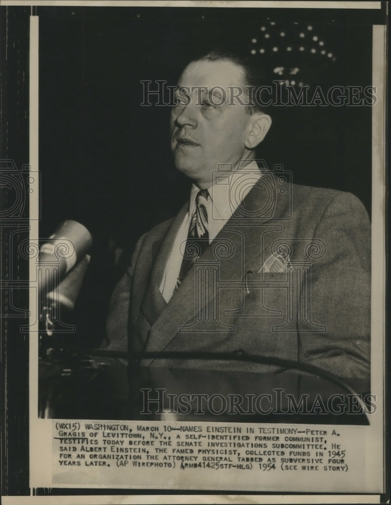 1954 Press Photo Peter A. Gragis of Levittown, New York, former communist-Historic Images