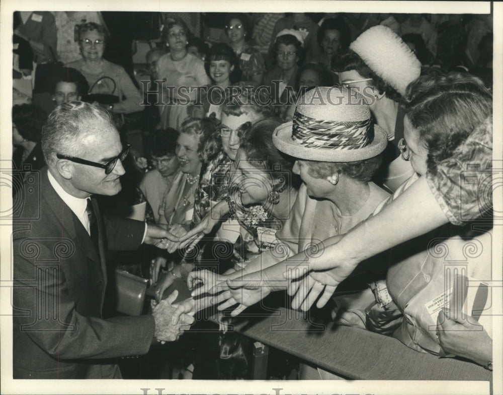 1963 Press Photo Women try to shake hand of Mr. Goldwater during campaign trail - Historic Images