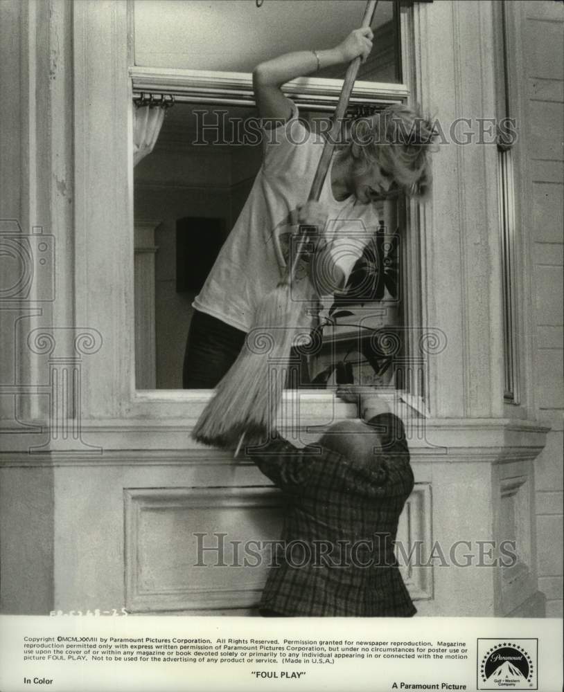 1978 Press Photo Actress Goldie Hawn in &quot;Foul Play&quot; - nox25159-Historic Images