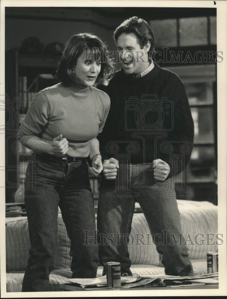 1990 Actors Robert Hays, Patricia Richardson in &quot;FM&quot; - Historic Images