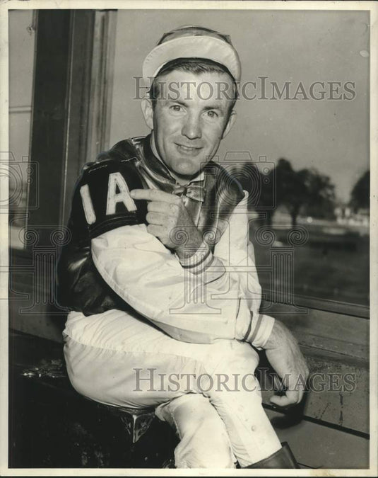 1971 Press Photo Horse Racing Jockey Harold "Red" Keene - nox27829-Historic Images