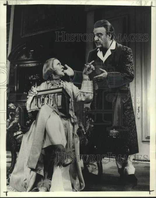 1975 Press Photo Actors Maria Karnilova, Vincent Gardenia in "God's Favorite"-Historic Images