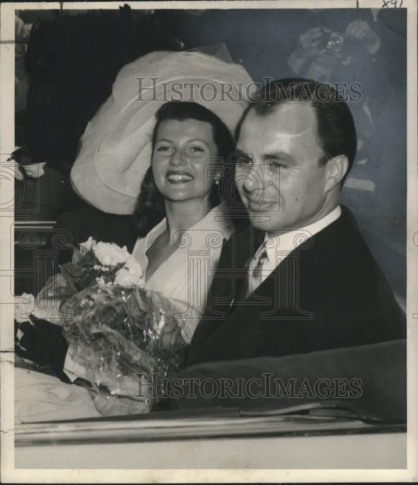 1949 Prince Aly Khan &amp; Actress Rita Hayworth After Wedding Ceremony - Historic Images