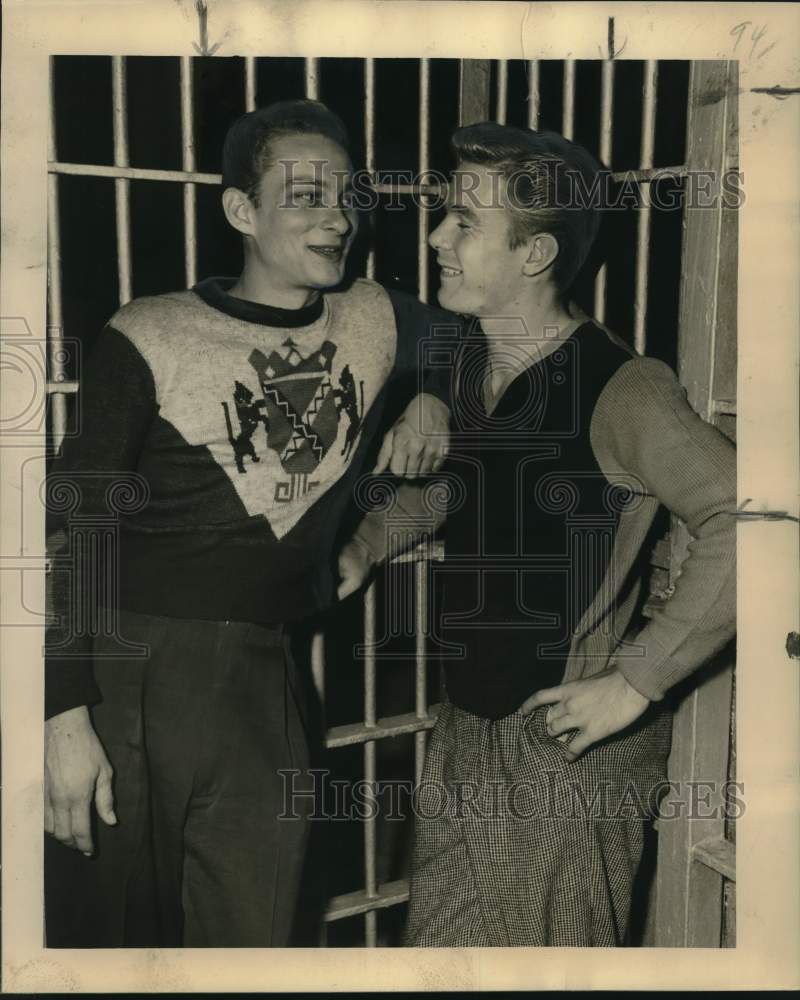 1948 Press Photo Martin Hillman, Dean McWhinney in Jail in New Orleans-Historic Images