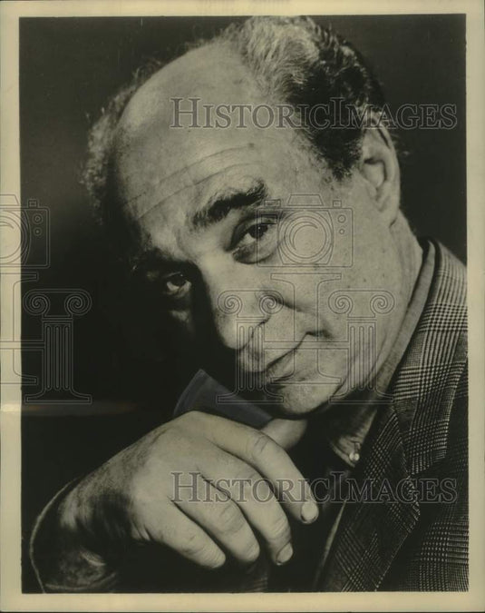 1958 Press Photo Actor Loney Lewis - Historic Images