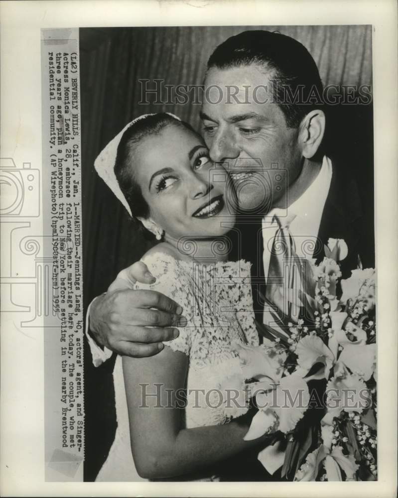 1955 Press Photo Singer-Actor Monica Lewis, Actor&#39;s Agent Jennings Lang Wed-Historic Images