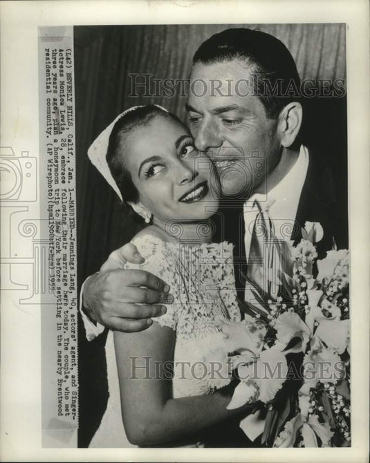 1955 Press Photo Singer-Actor Monica Lewis, Actor's Agent Jennings Lang Wed-Historic Images