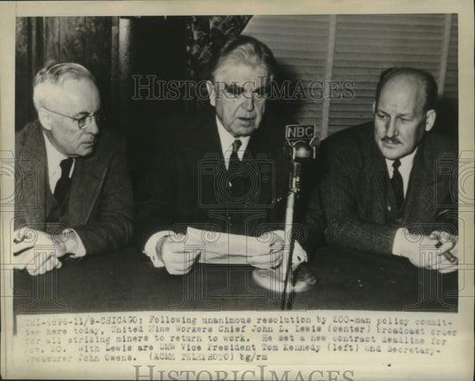 1949 Press Photo Mining Workers Chief John L. Lewis broadcasts working orders-Historic Images