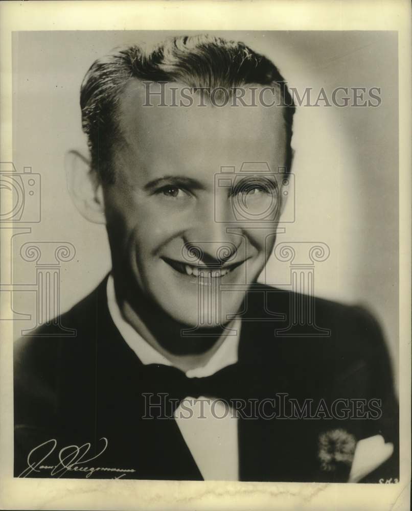 1941 Press Photo Bandleader-Songwriter Sammy Kaye - Historic Images