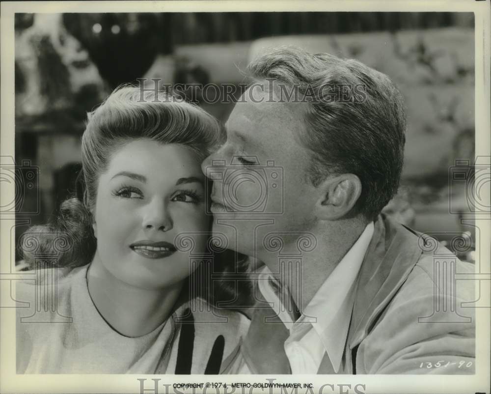 1974 Press Photo Actors Esther Williams, Van Johnson - Historic Images