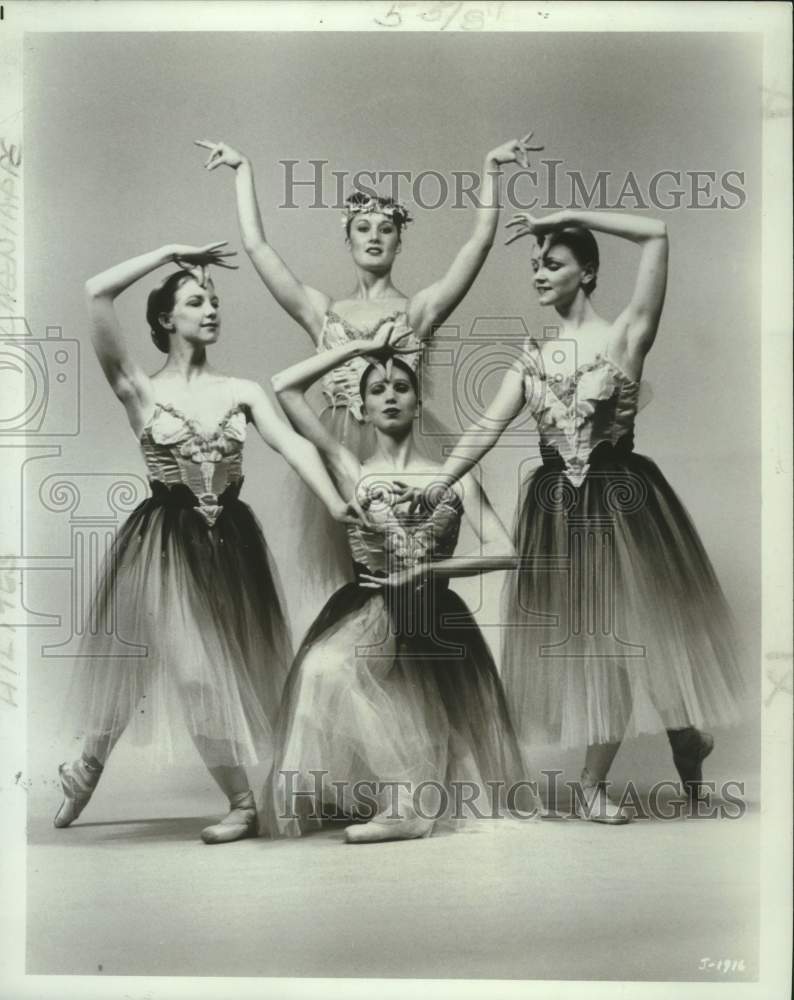 1984 Press Photo The Joffrey II Dancers will perform at Dixon Hall. - nox31869- Historic Images