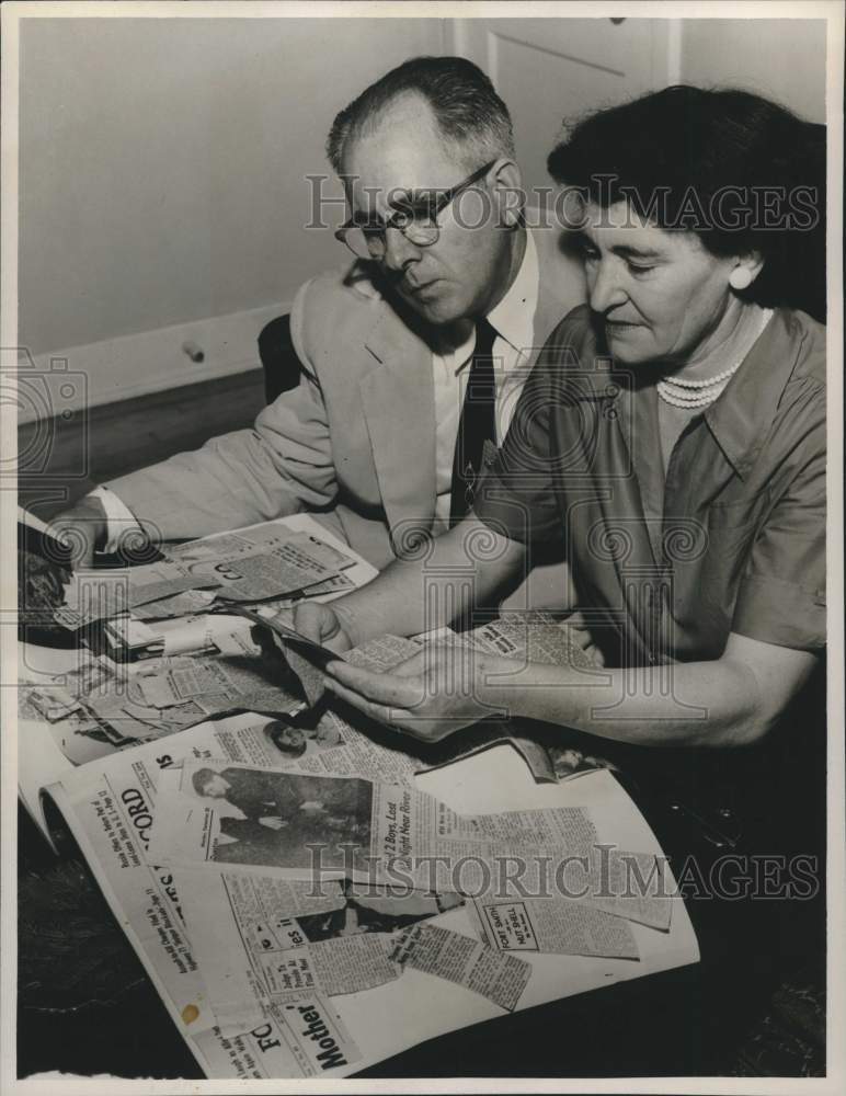 1953 Press Photo Mr. &amp; Mrs. Lothery (drezinski) - nox32069-Historic Images